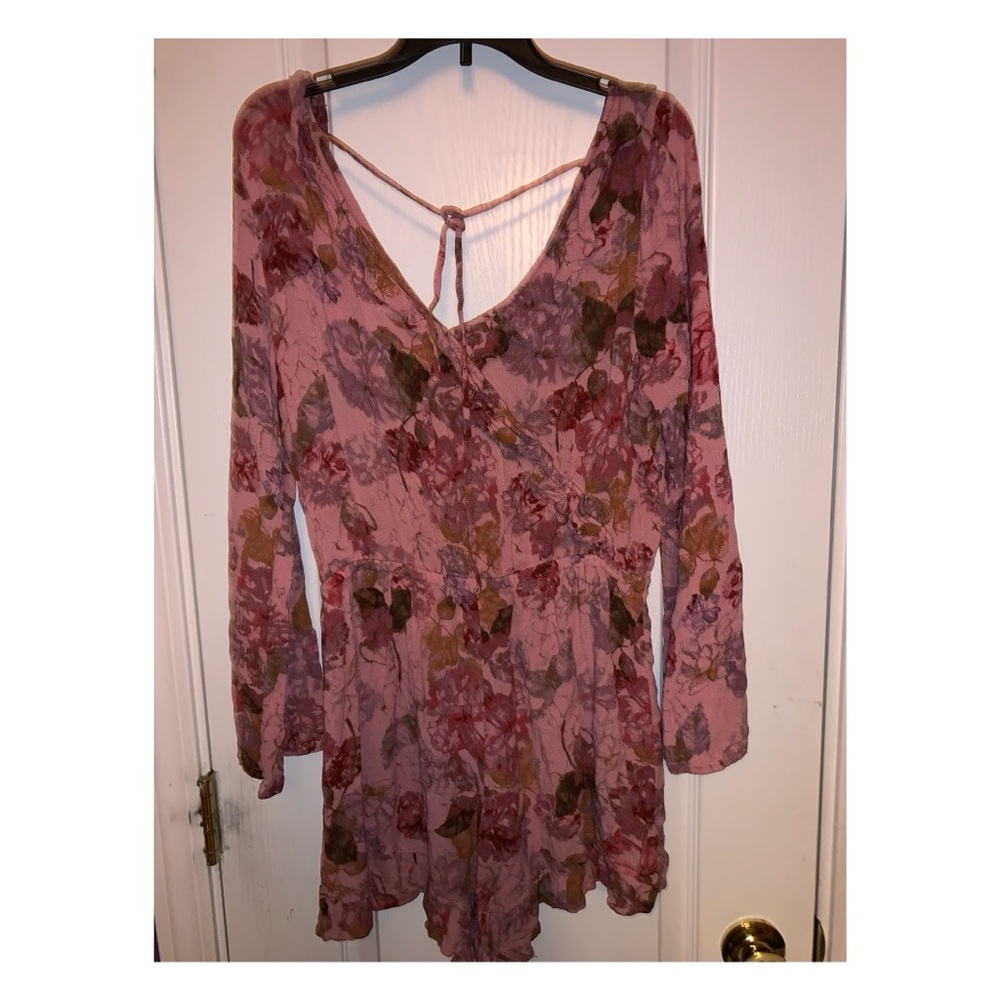 Flower Pattern Romper - Picture 2 of 3